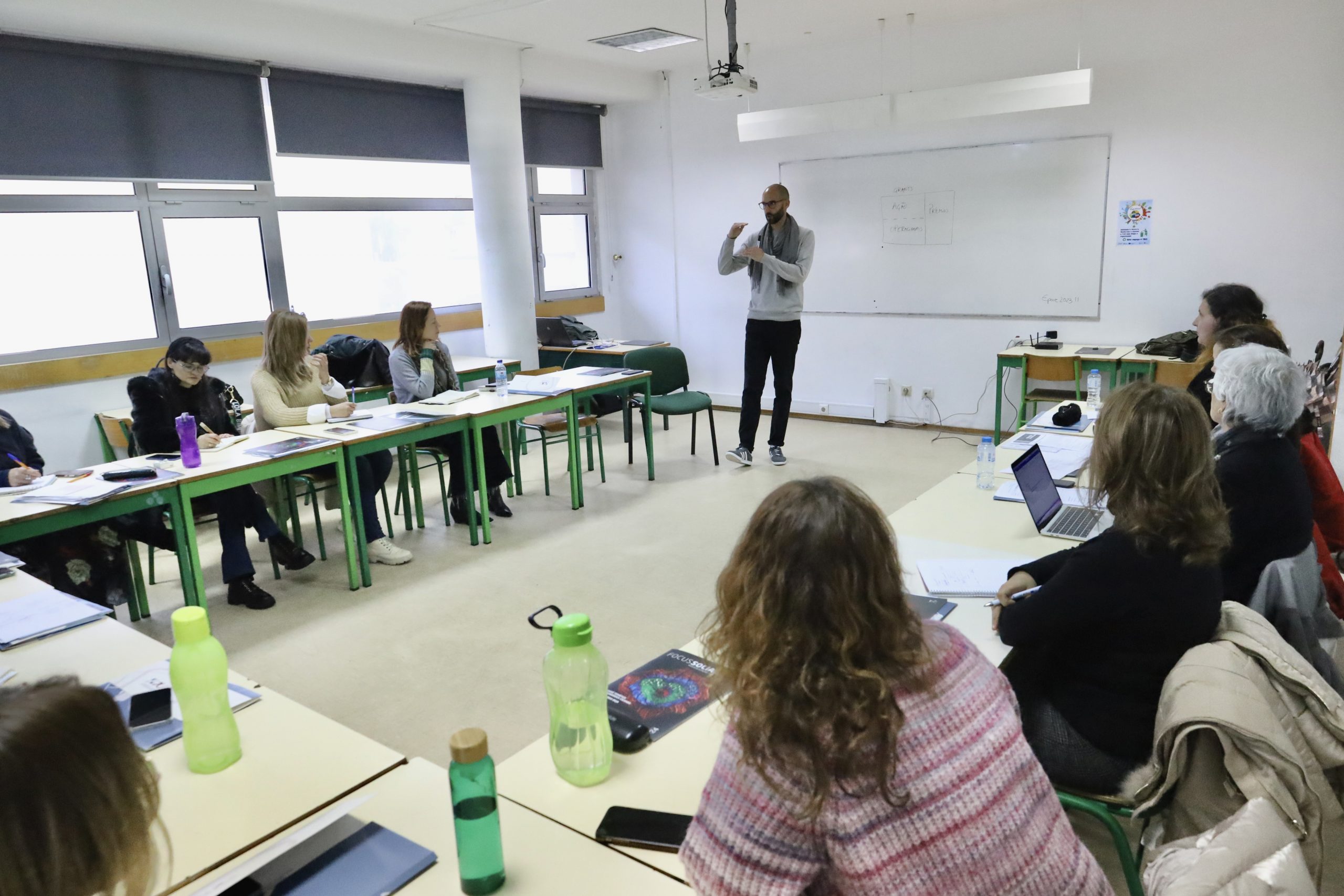 Formação da Rede Anti-Pobreza para técnicos/as povoenses