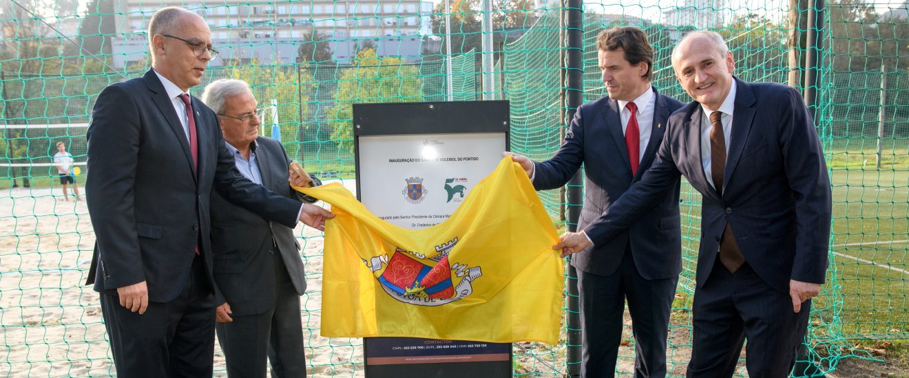 Inaugurado novo Campo de Voleibol de Praia onde pode também ser praticado ténis e andebol de praia, futevolei e frescobol