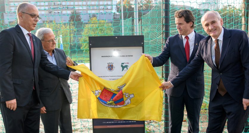 Inaugurado novo Campo de Voleibol de Praia onde pode também ser praticado ténis e andebol de praia, futevolei e frescobol