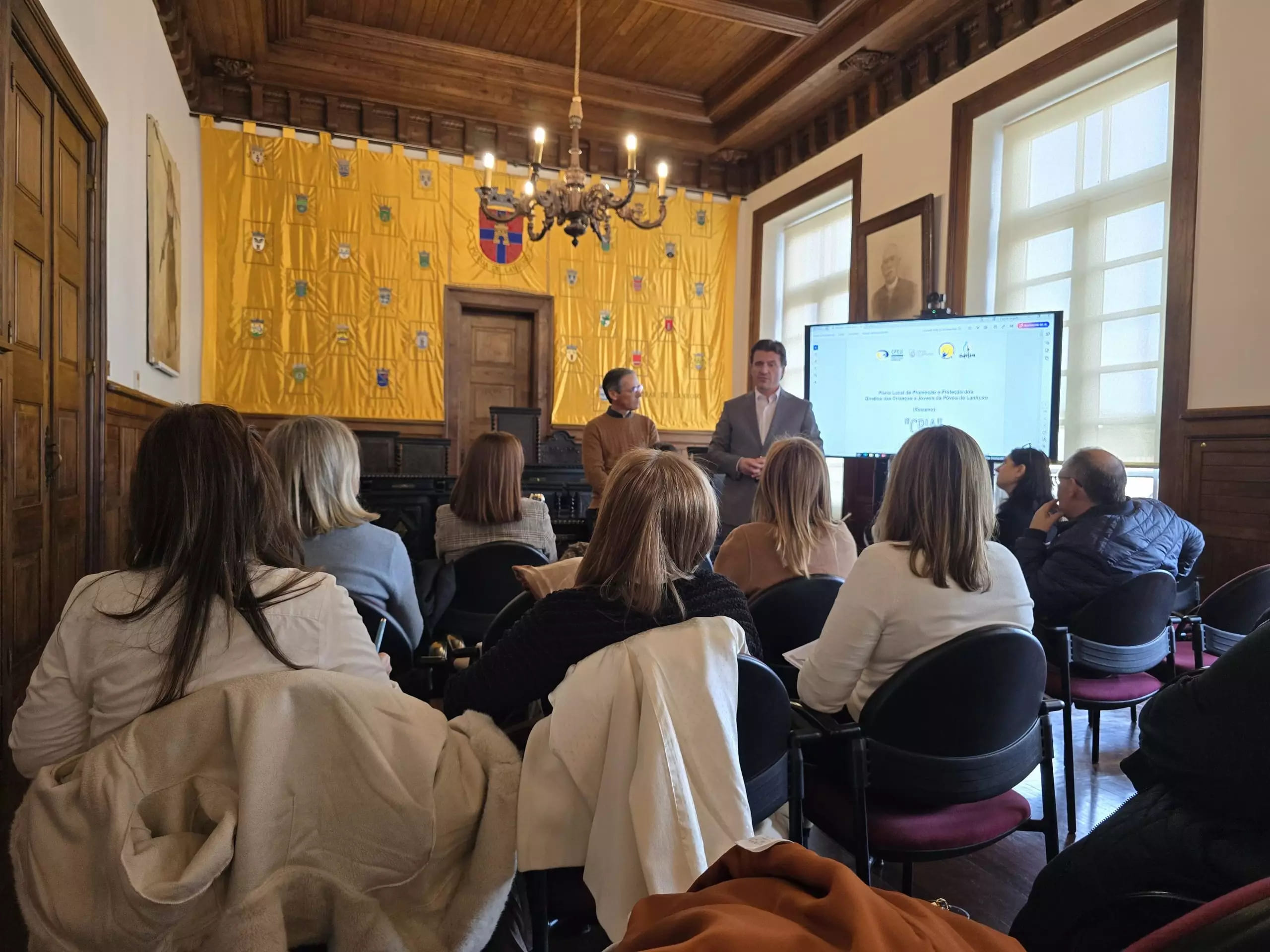 escolhida-cpcj-scaled (1)