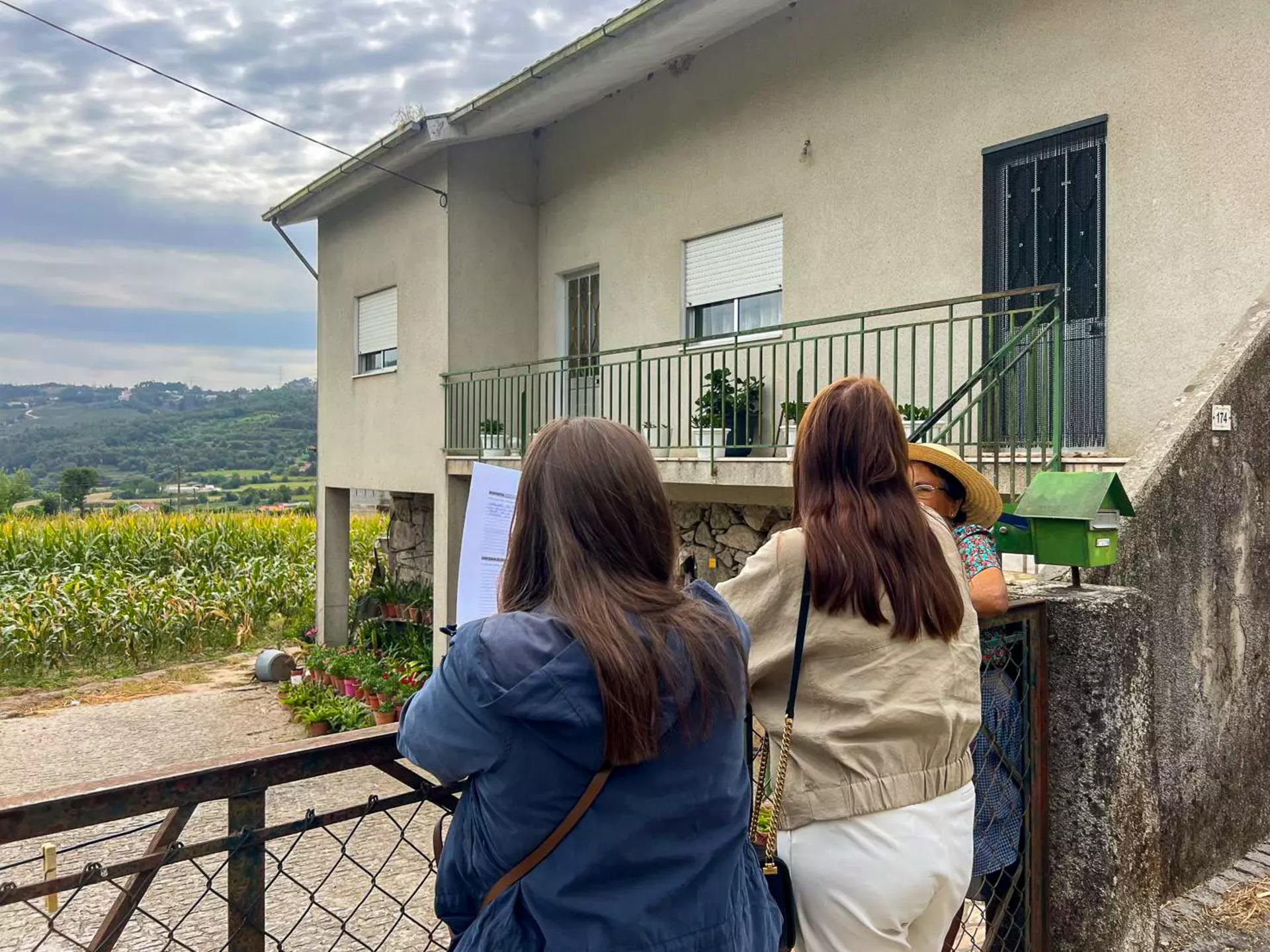 Projeto Bem-me-quer avança no terreno com a implementação do serviço de teleassistência junt...