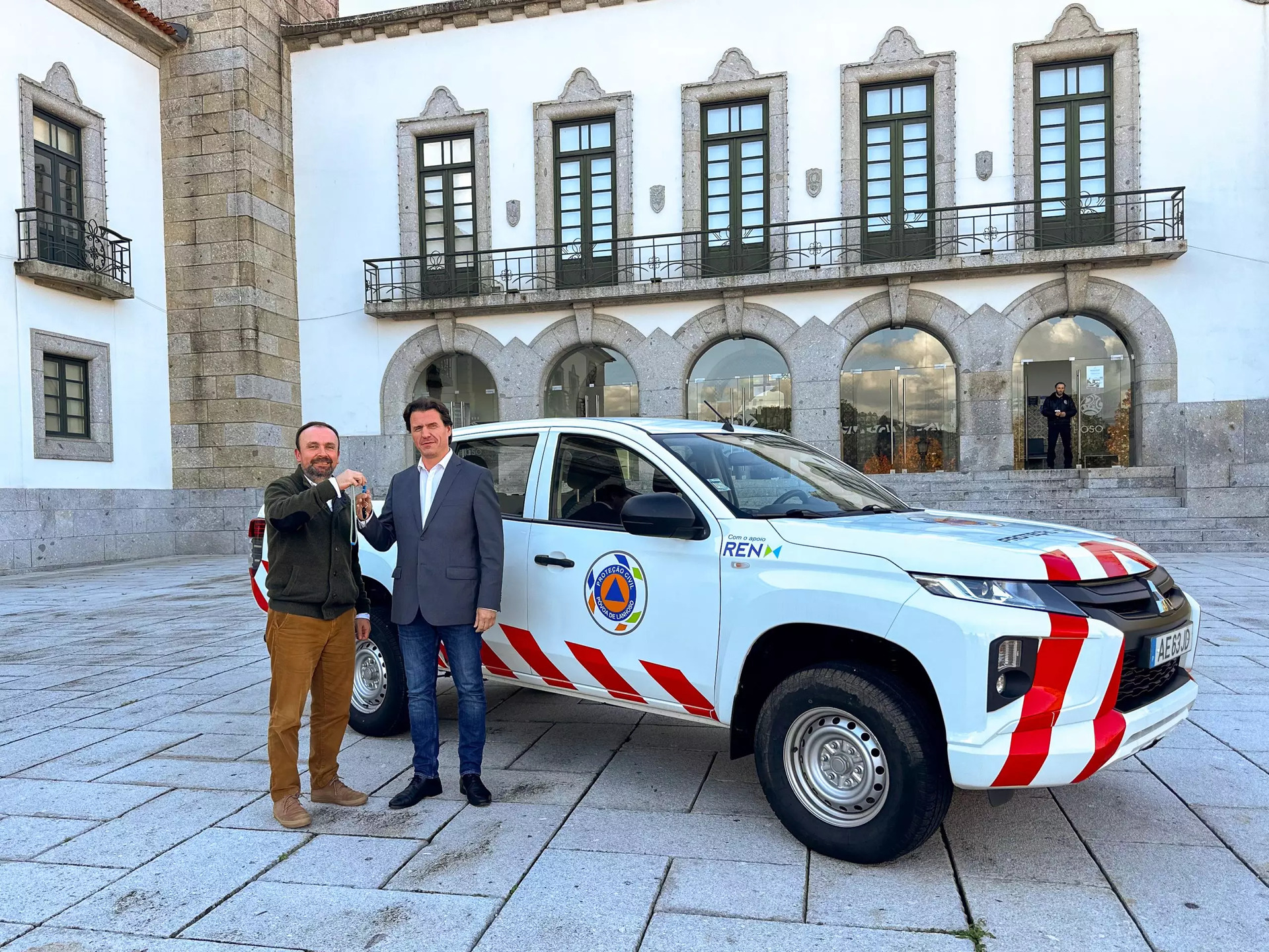 Município da Póvoa de Lanhoso recebe viatura da REN – doação reforça o papel da Prote�...