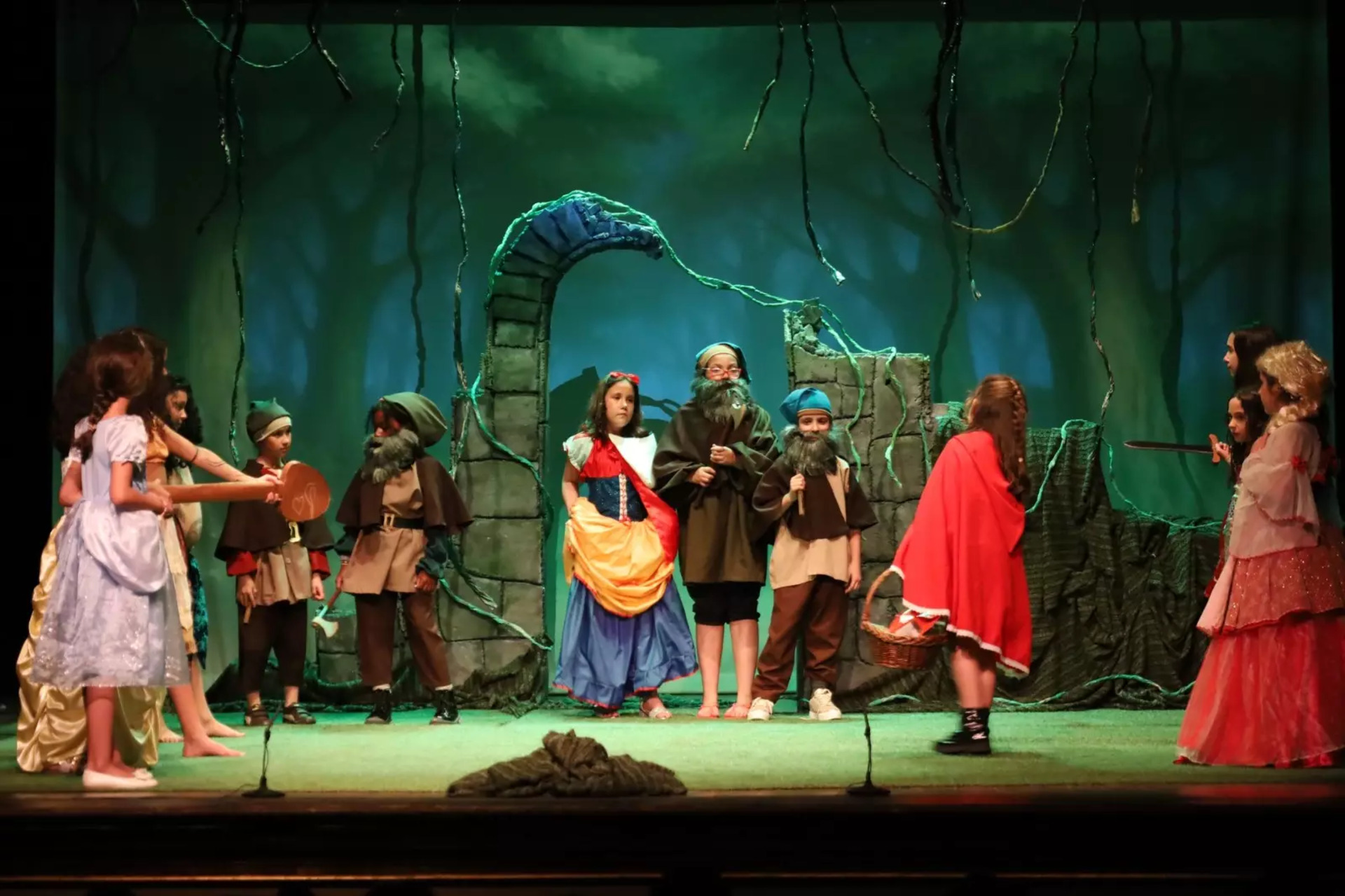 Oficinas de teatro do Theatro Club arrancam com forte aposta na formação e com o TEM a querer l...