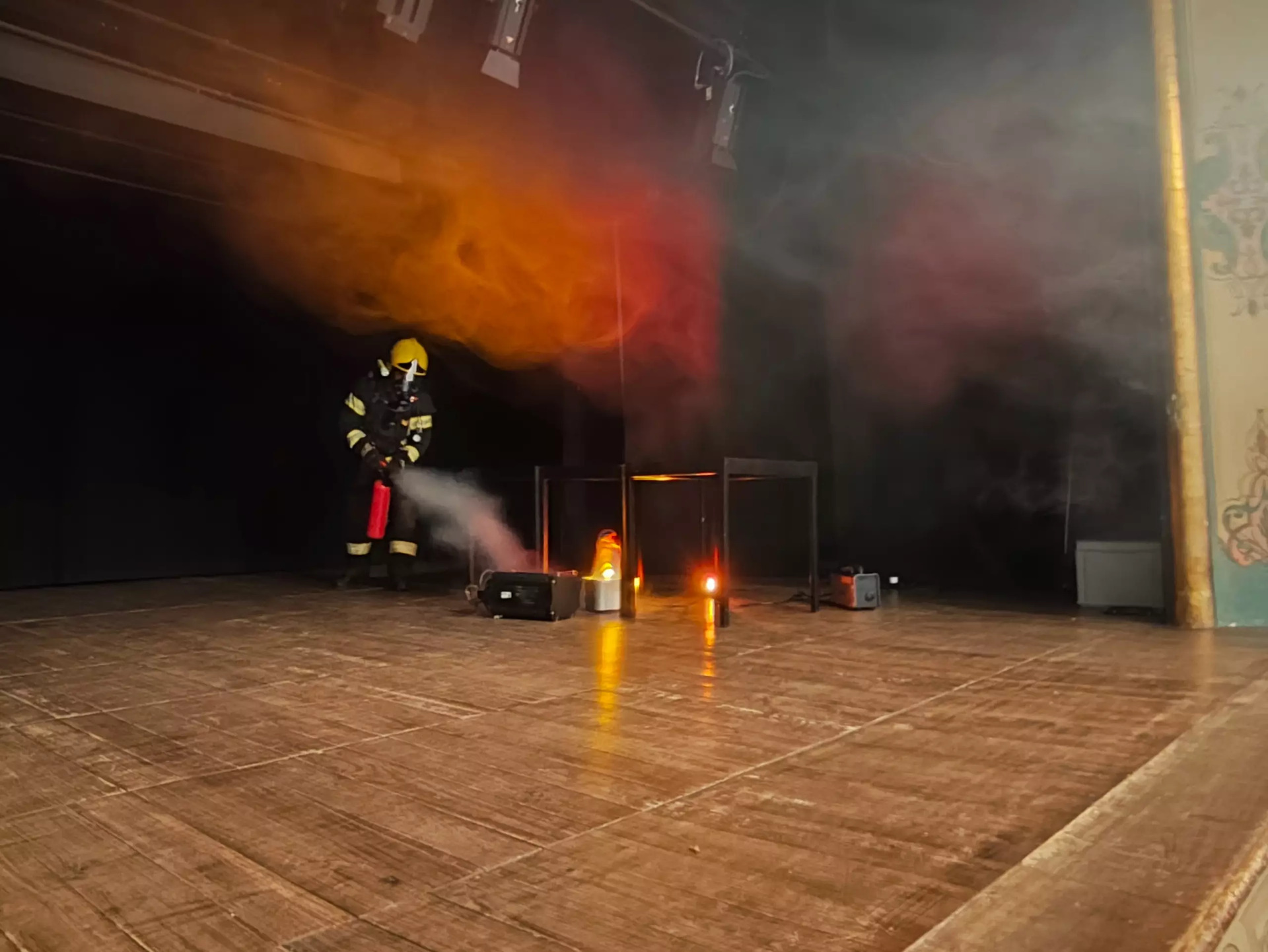 Simulacro no Theatro Club testou procedimentos de emergência