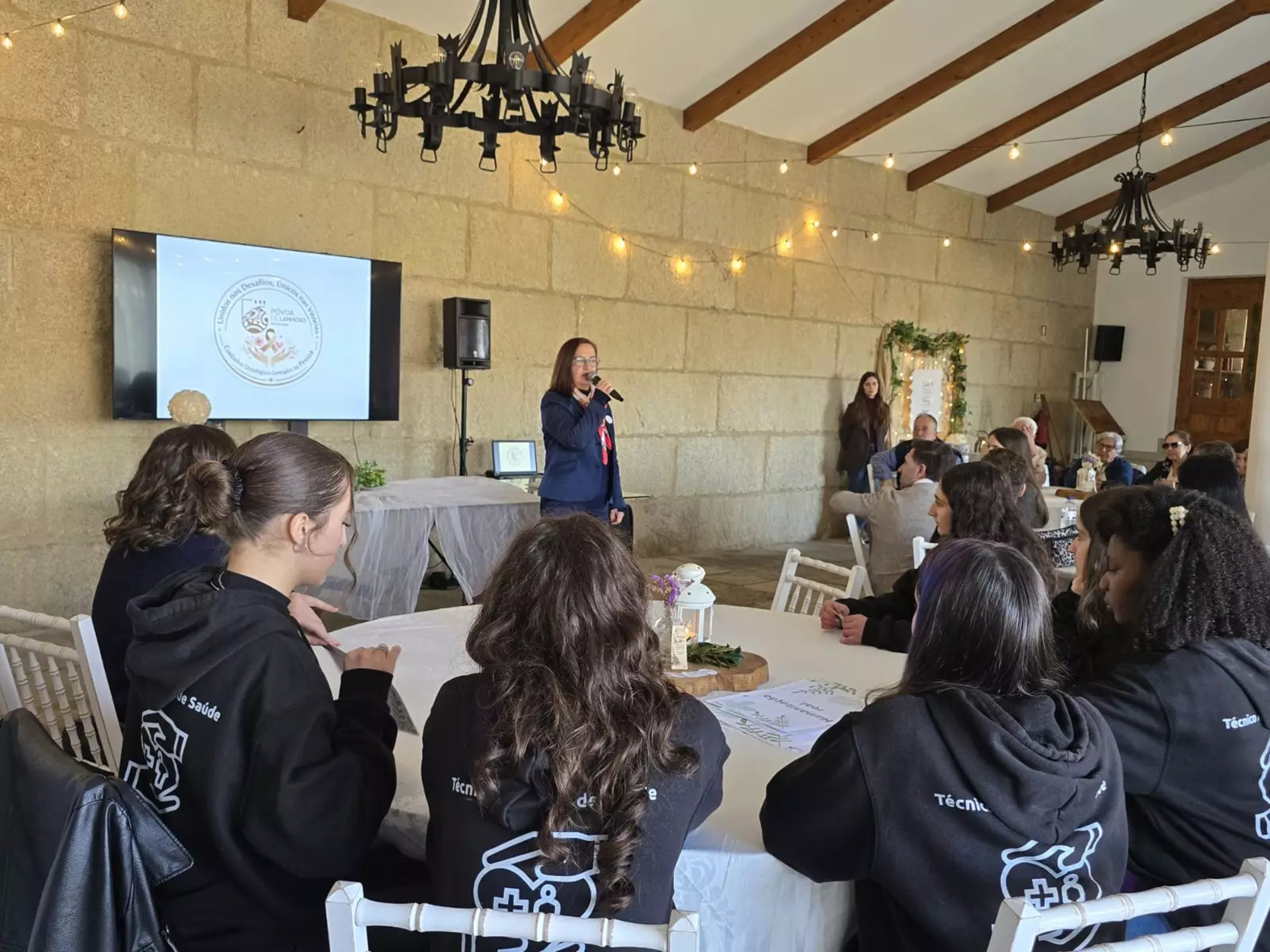“Tratar a pessoa e não apenas o cancro” foi a ideia que marcou Tertúlia “Unidos nos Desafios, Únicos nas Vitórias”