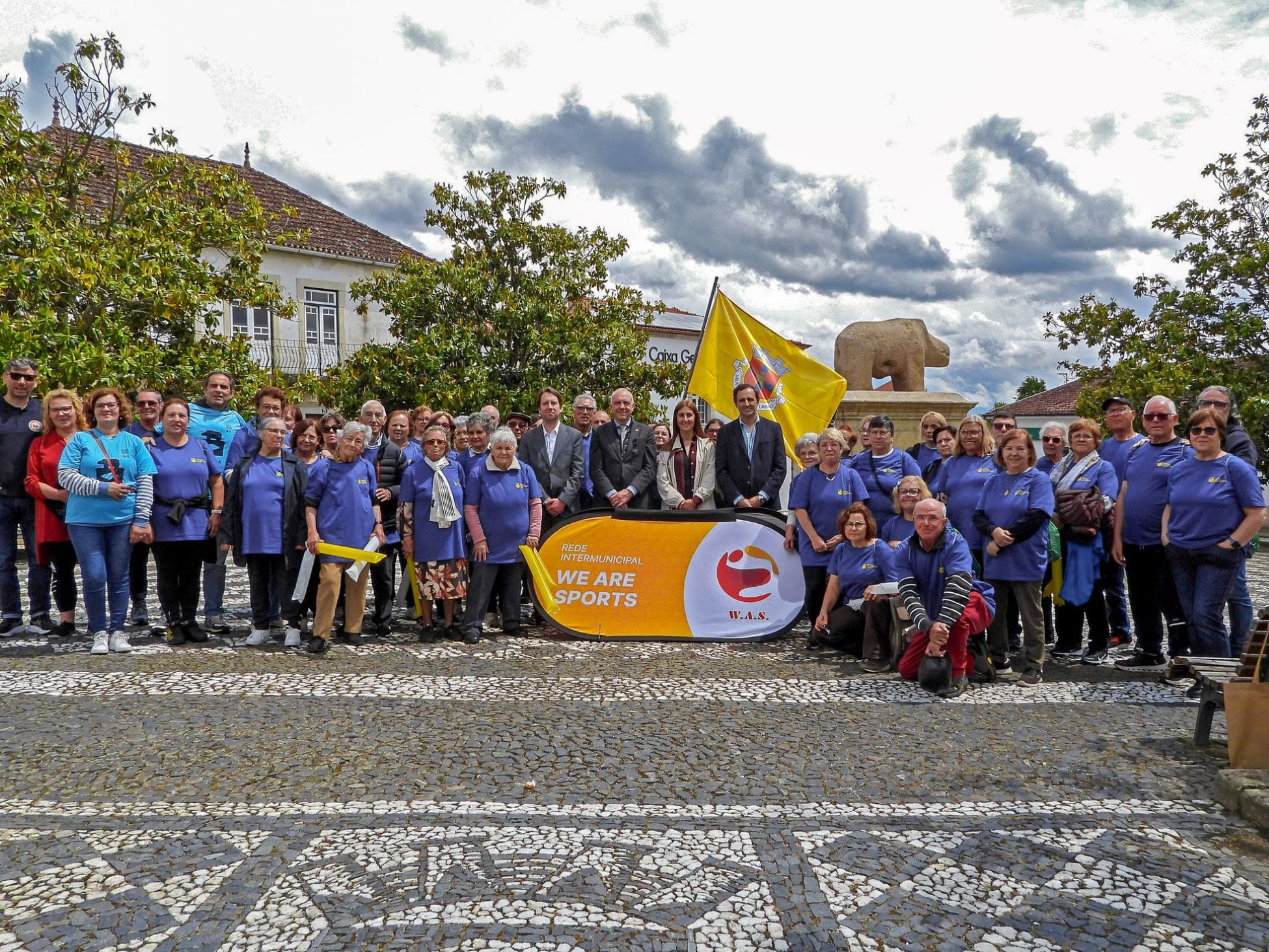 Seniores da Póvoa de Lanhoso celebram a saúde e a amizade em encontro intermunicipal em Murça